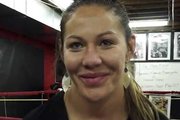 Vídeo com melhores momentos da vitória de Cris Cyborg sobre Lina Lansberg